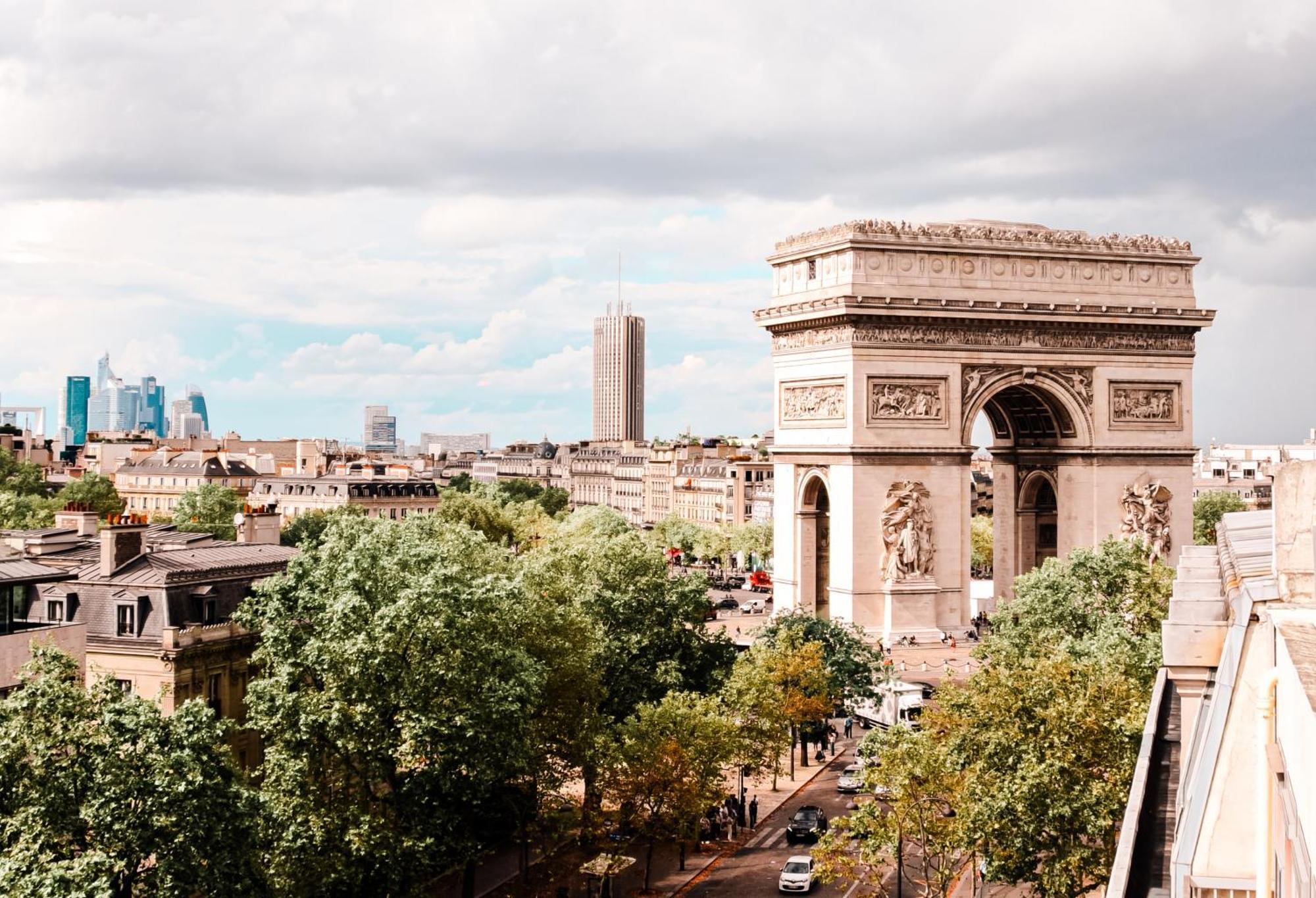 Grand Hotel Champs-Elysees Париж Екстериор снимка