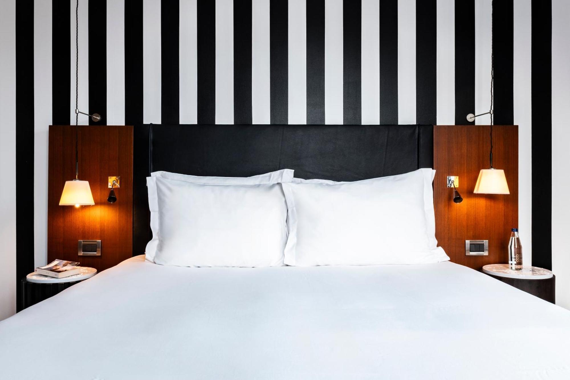 Grand Hotel Champs-Elysees Париж Екстериор снимка