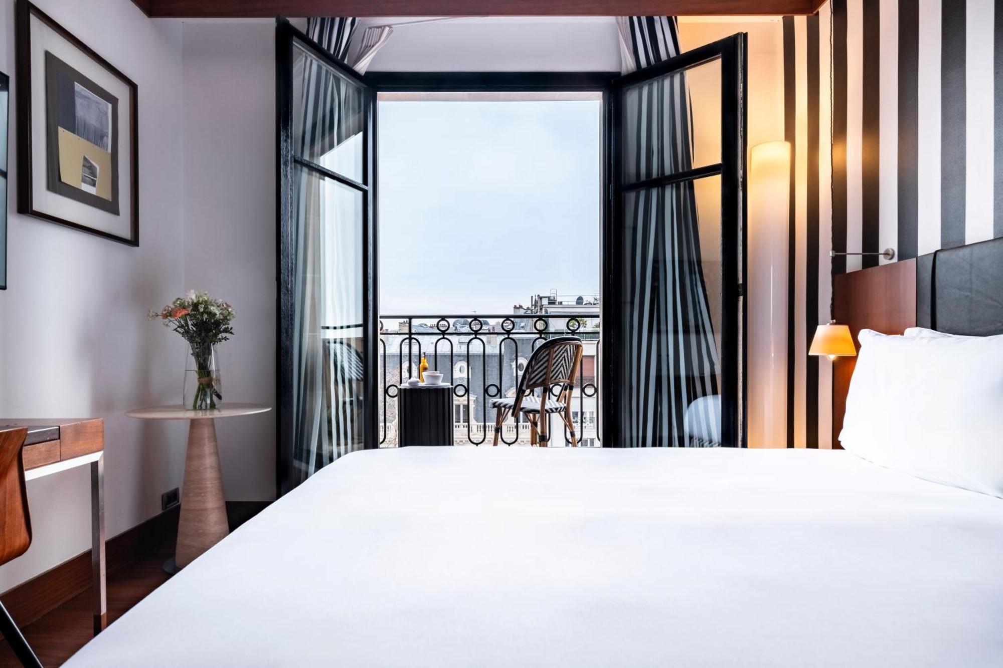 Grand Hotel Champs-Elysees Париж Екстериор снимка