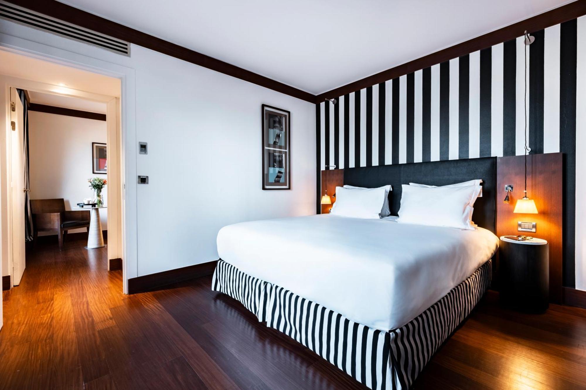 Grand Hotel Champs-Elysees Париж Екстериор снимка