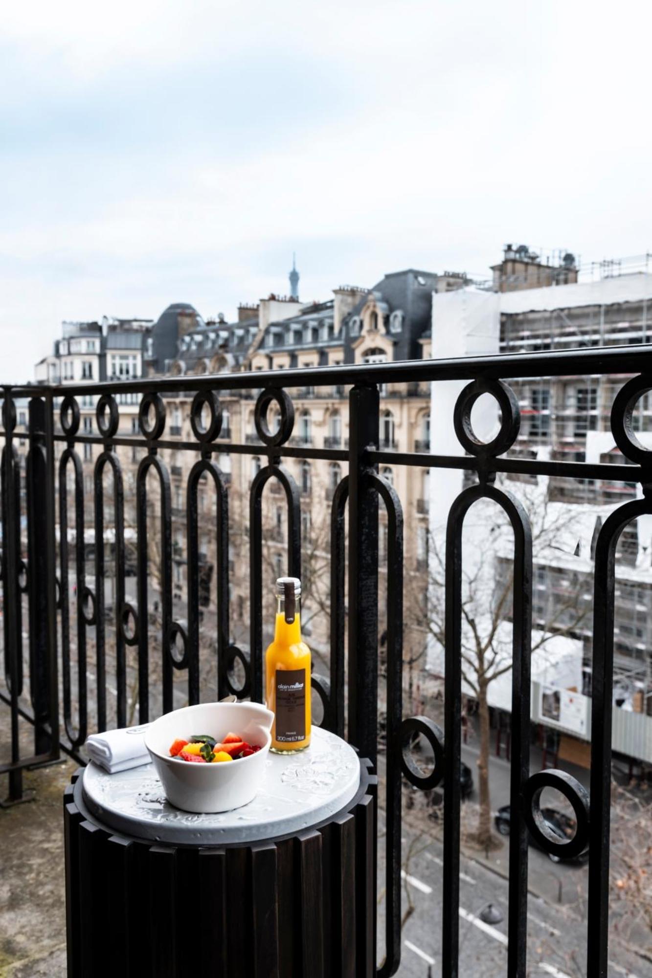 Grand Hotel Champs-Elysees Париж Екстериор снимка
