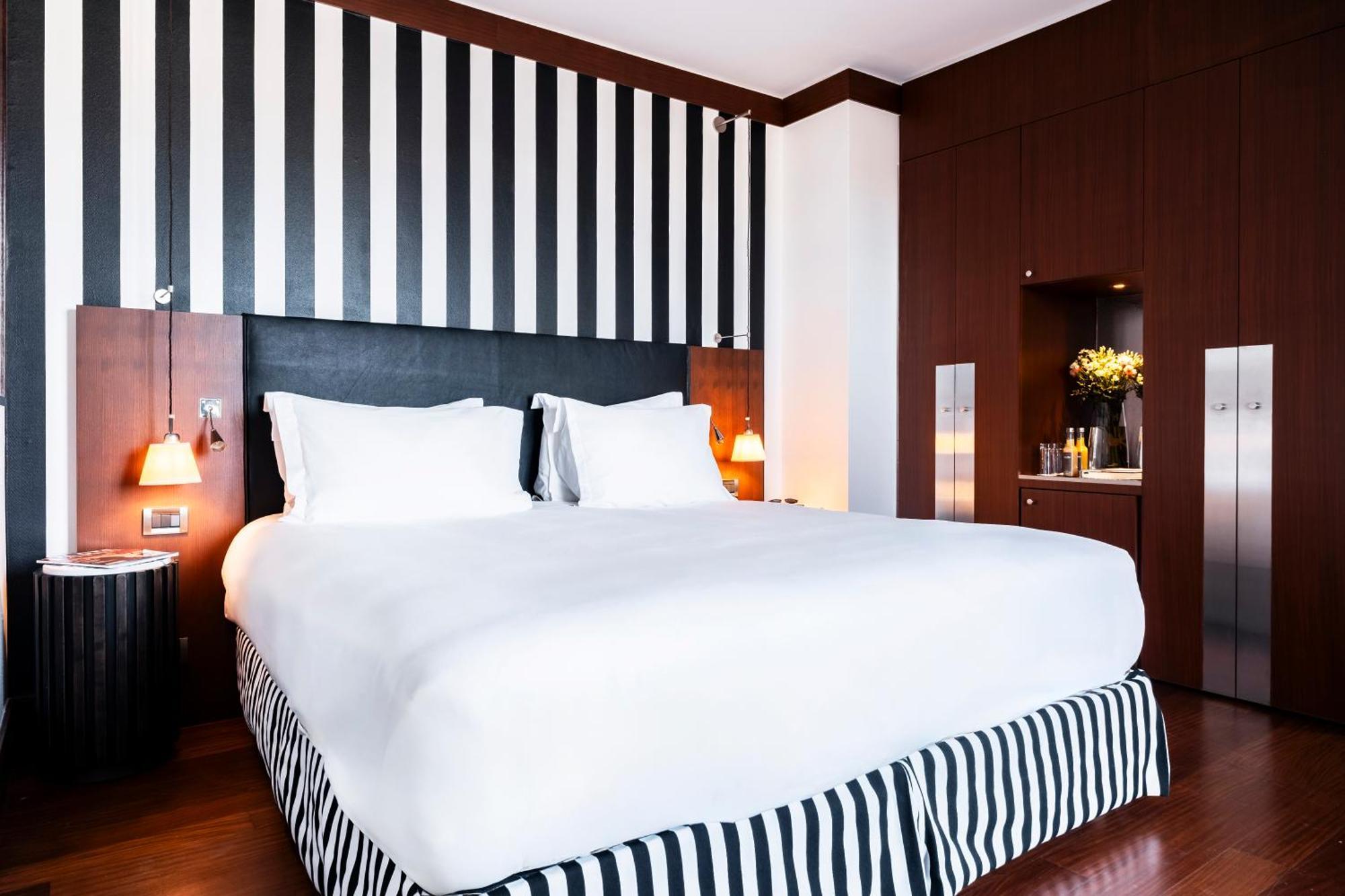 Grand Hotel Champs-Elysees Париж Екстериор снимка