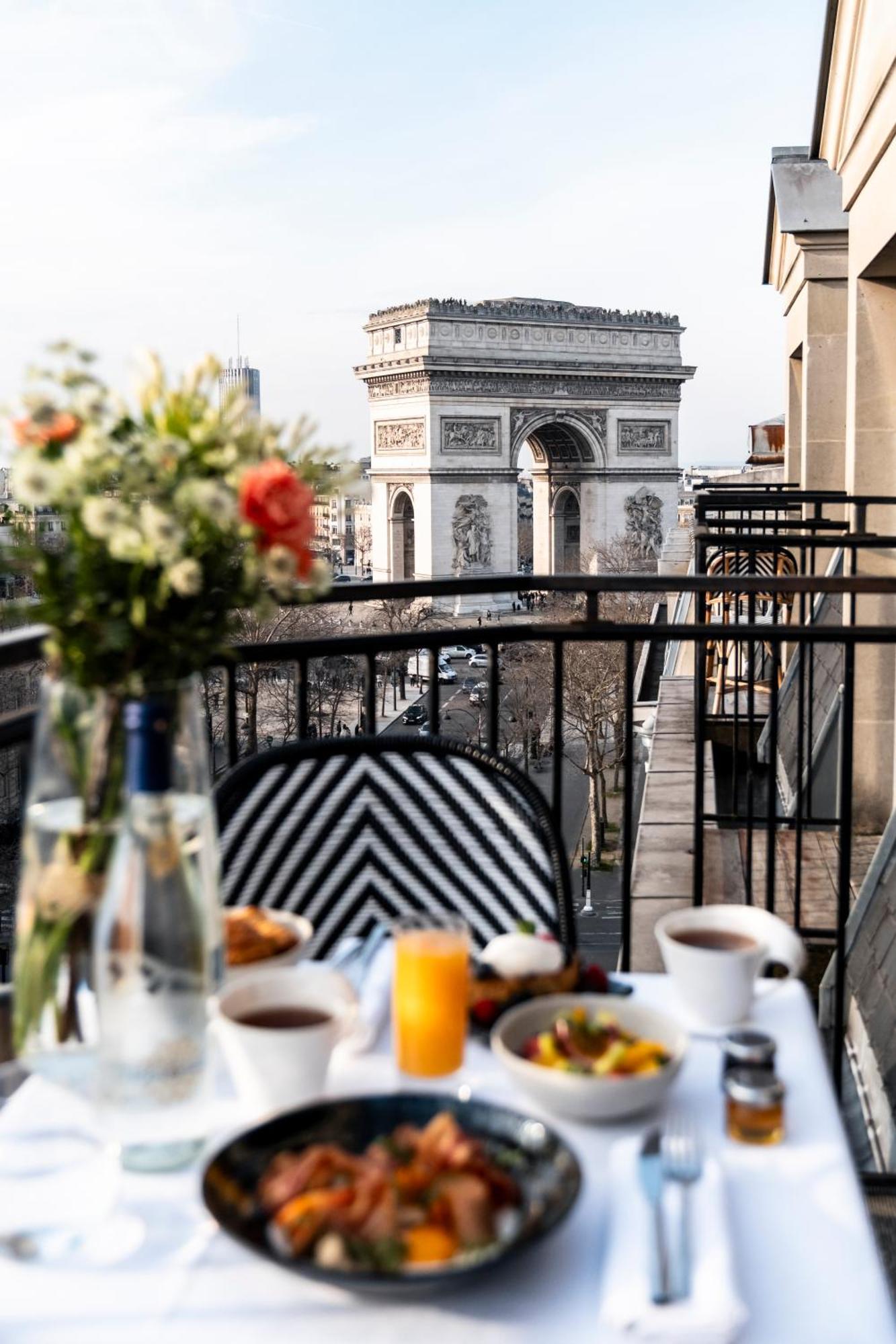 Grand Hotel Champs-Elysees Париж Екстериор снимка