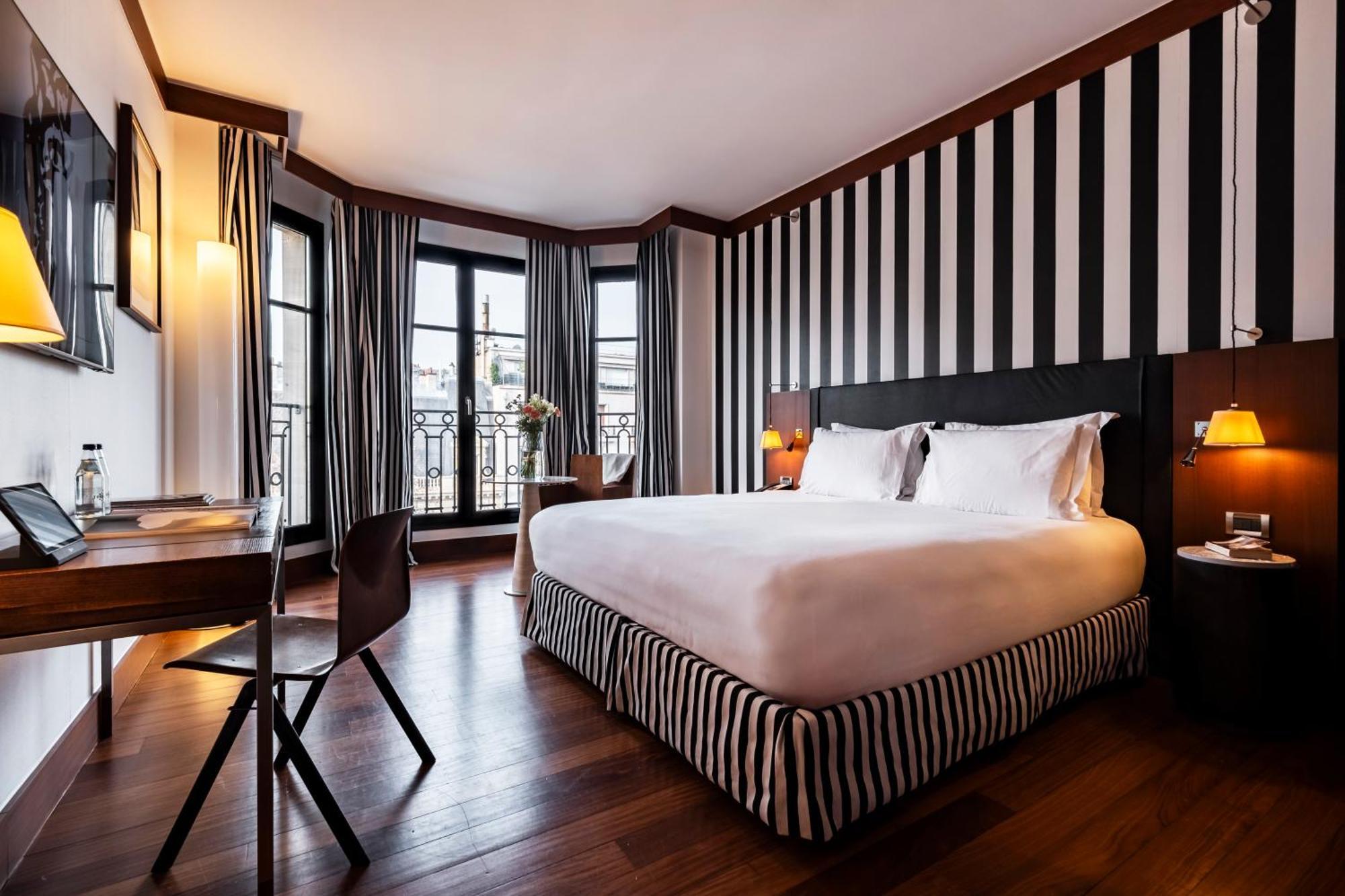 Grand Hotel Champs-Elysees Париж Екстериор снимка