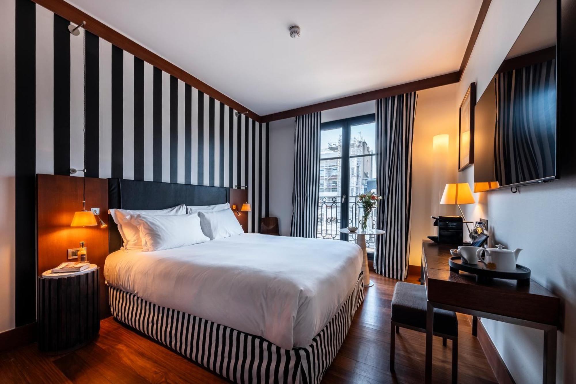 Grand Hotel Champs-Elysees Париж Екстериор снимка